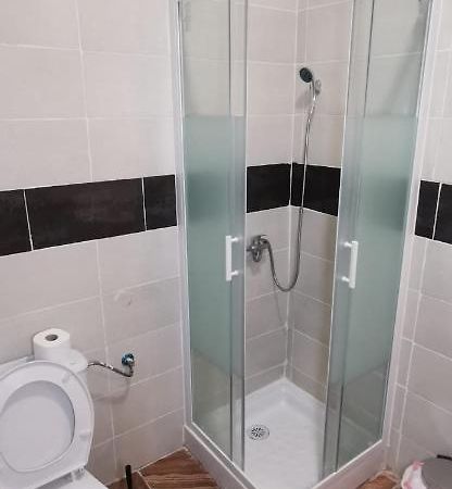 Hostal Gracia Torrejon de Ardoz Exterior photo